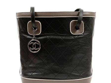 Chanel Black and Grey Quilted Leather Bucket Tote For Discount