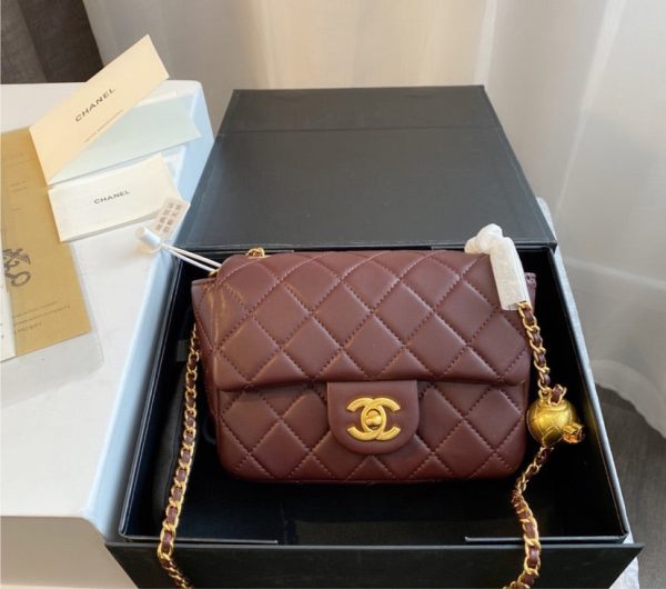 Burgundy Chanel woman handbag Online