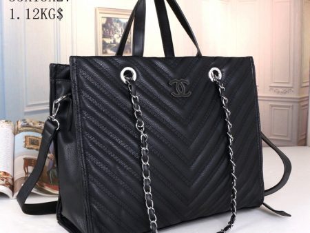 Chanel woman Handbag Supply